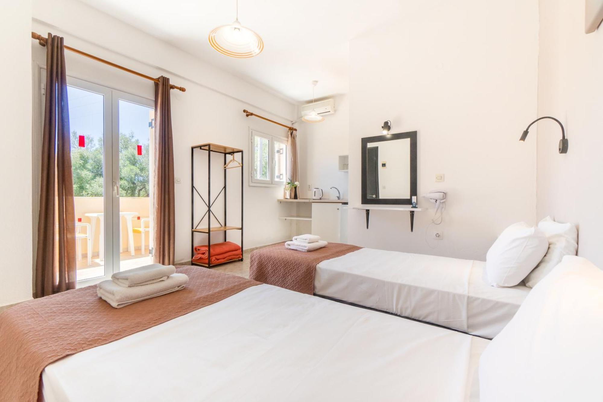 Sandy Beach Complex By Konnect - Annexe Building Kavos Exterior photo