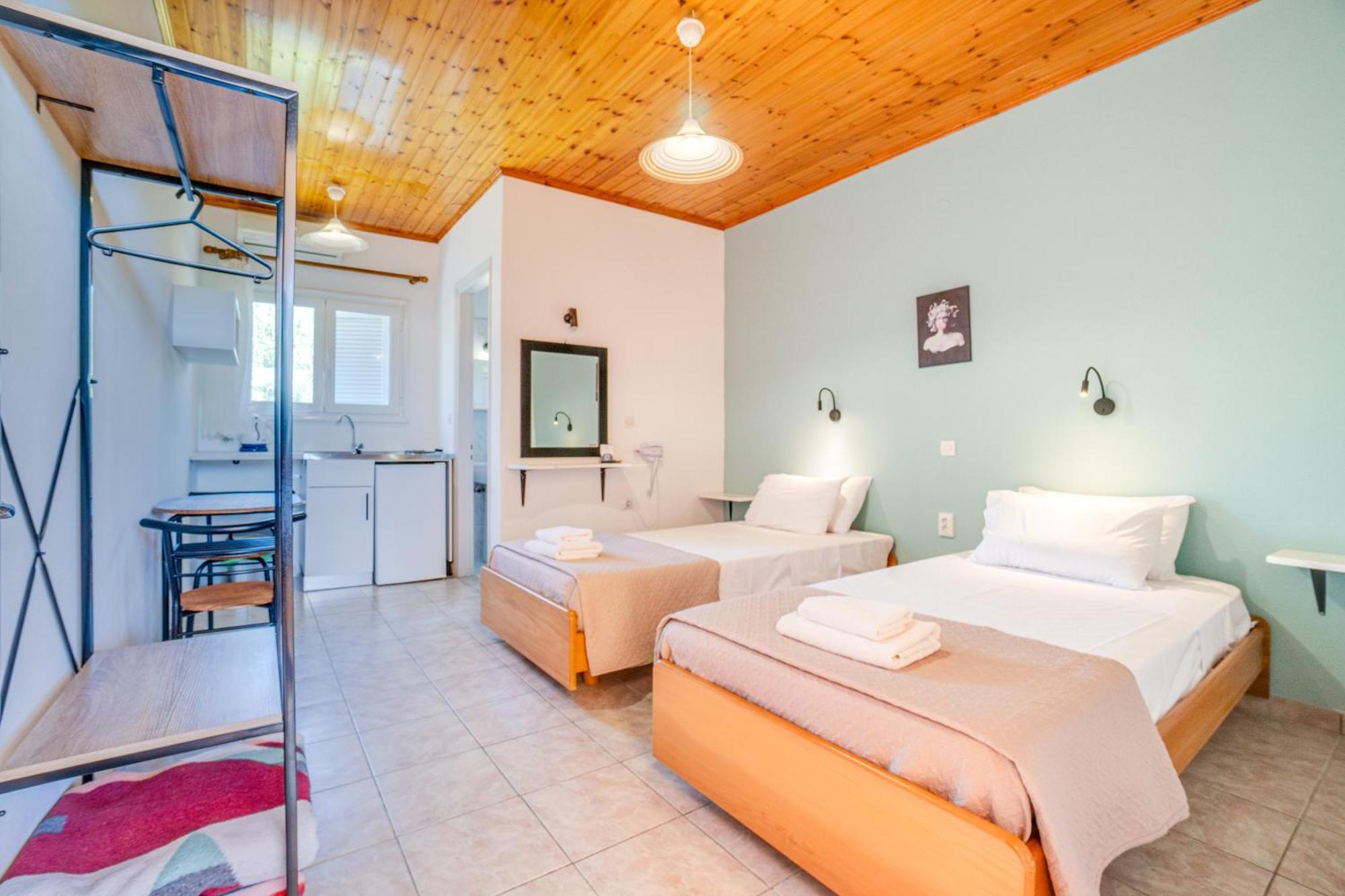 Sandy Beach Complex By Konnect - Annexe Building Kavos Room photo
