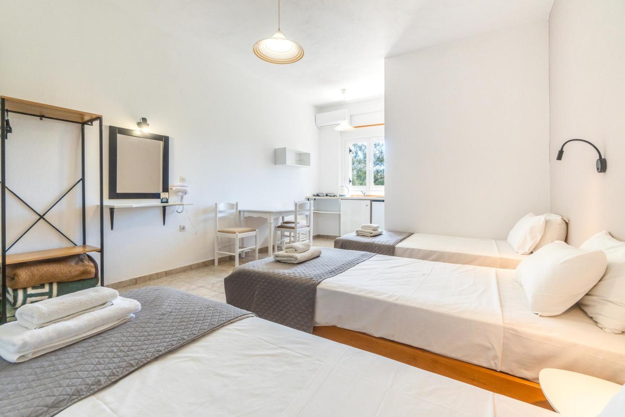 Sandy Beach Complex By Konnect - Annexe Building Kavos Room photo