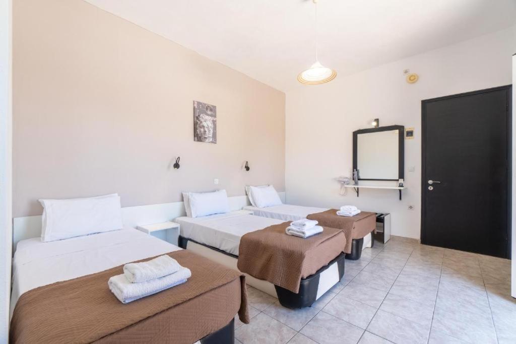 Sandy Beach Complex By Konnect - Annexe Building Kavos Room photo